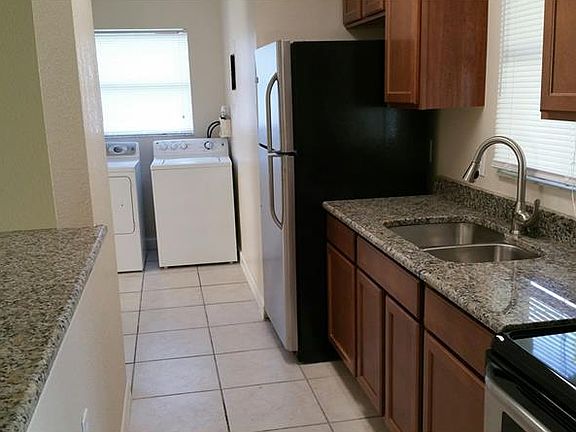 5th image of 1805 Aaron Ave