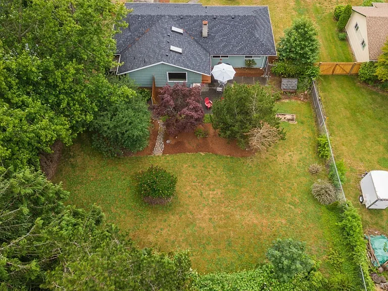 1319 Gemini St SE — Photo 25