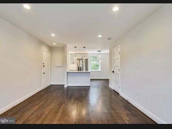 4th image of 3521 S Wakefield St APT B2