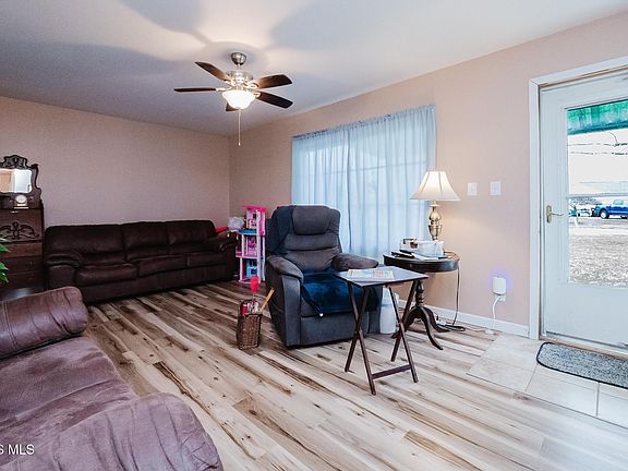 5th image of 24 Gail Ln