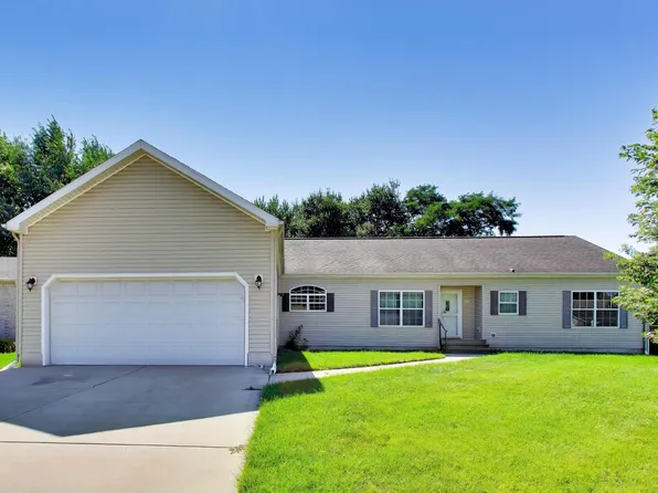 852 Springdale Dr, Hobart, IN 46342