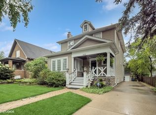 222 N Maple Ave, Elmhurst, IL 60126