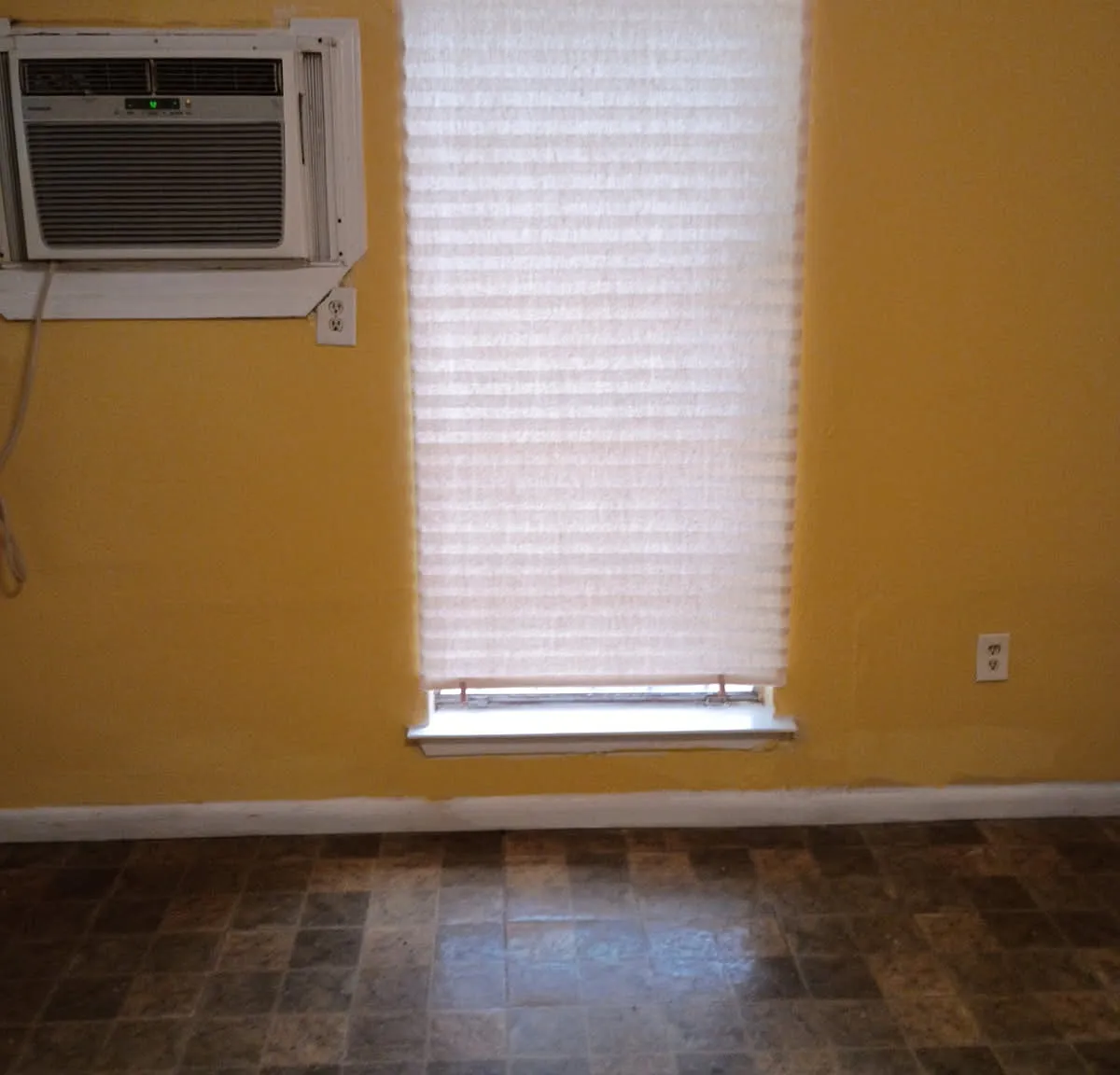2 bed, 900 sqft, $900 — Photo 4