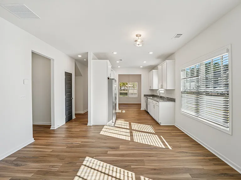 Quinn Residences at Dorchester Place — Photo 179