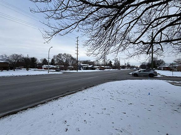 4th image of 33412 Cherry Hill Rd