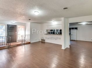 2101 Bradford Dr, Arlington, TX 76010