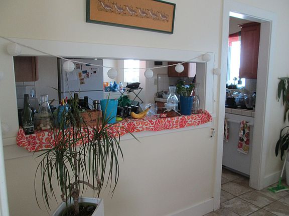 3rd image of 166 Chorro St