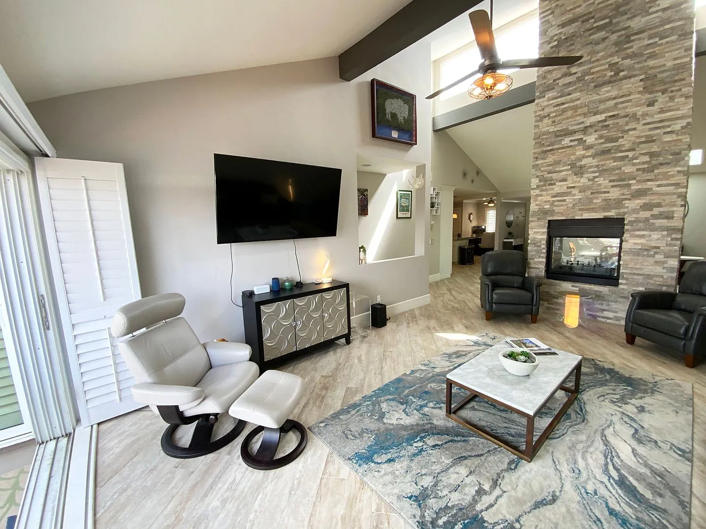 98 Kingston Court — Photo 4