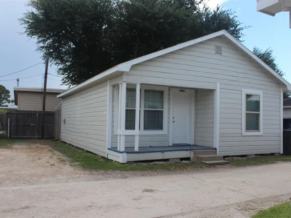 5726 Gardendale Dr, Houston, TX 77092