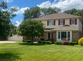 8472 Dolfor Cv, Burr Ridge, IL 60527