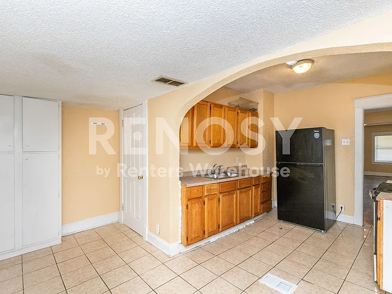 4038 Bellefontaine Ave — Photo 12