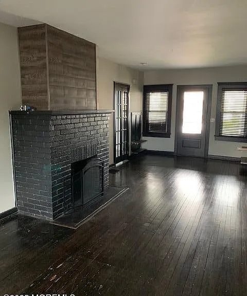 522 Laurel Ave — Photo 2
