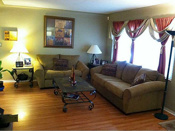 2nd image of 6333 Dr Martin Luther King Jr St S