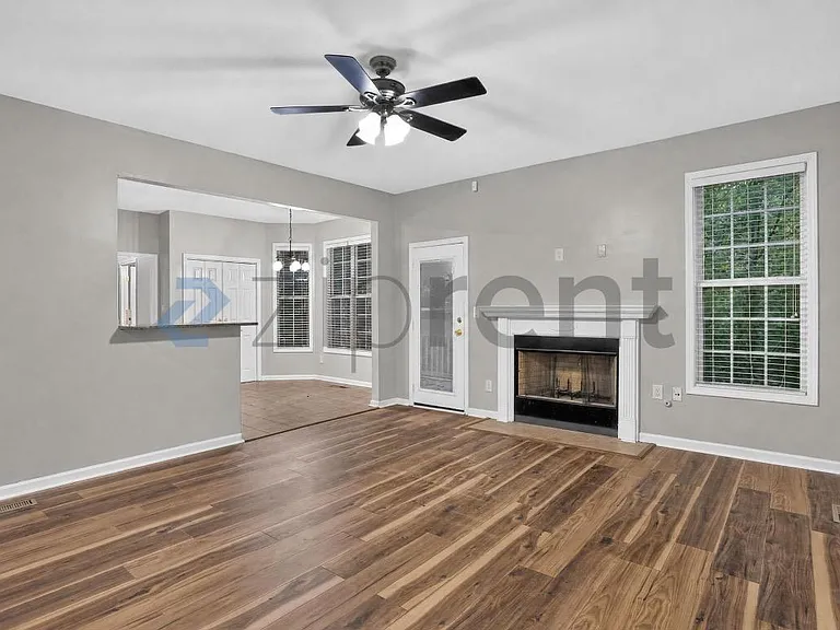 506 Waterford Rd NW — Photo 10