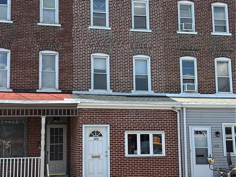 1455 W Tilghman St — Photo 1