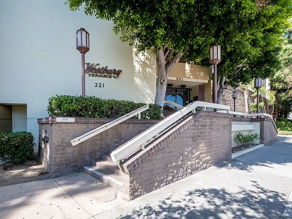 2nd image of 321 S San Vicente Blvd APT 904