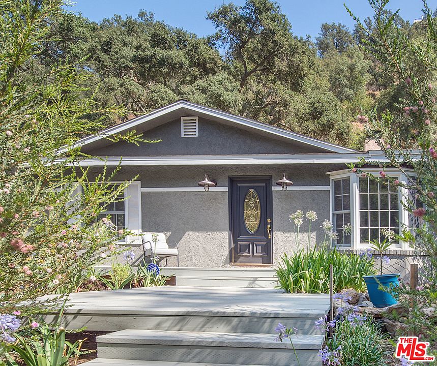 1st image of 4210 Escondido Dr