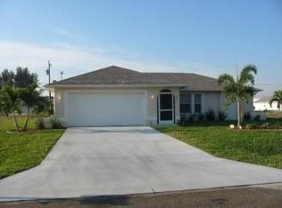 124 SE 23rd Ter, Cape Coral, FL 33990