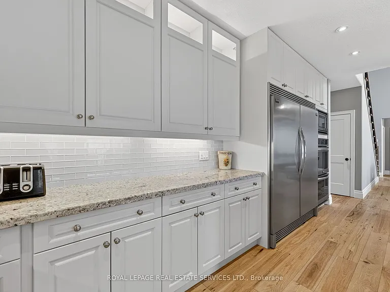 18 Walnut Dr — Photo 12