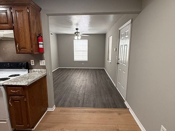 5th image of 2021 NW 25th St APT 12