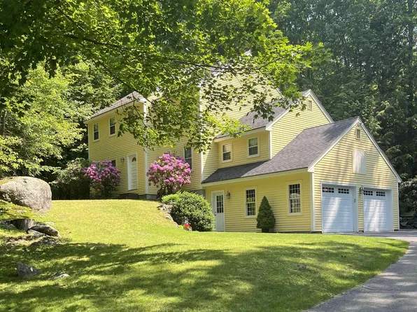 669 Shore Drive, Laconia, NH 03246