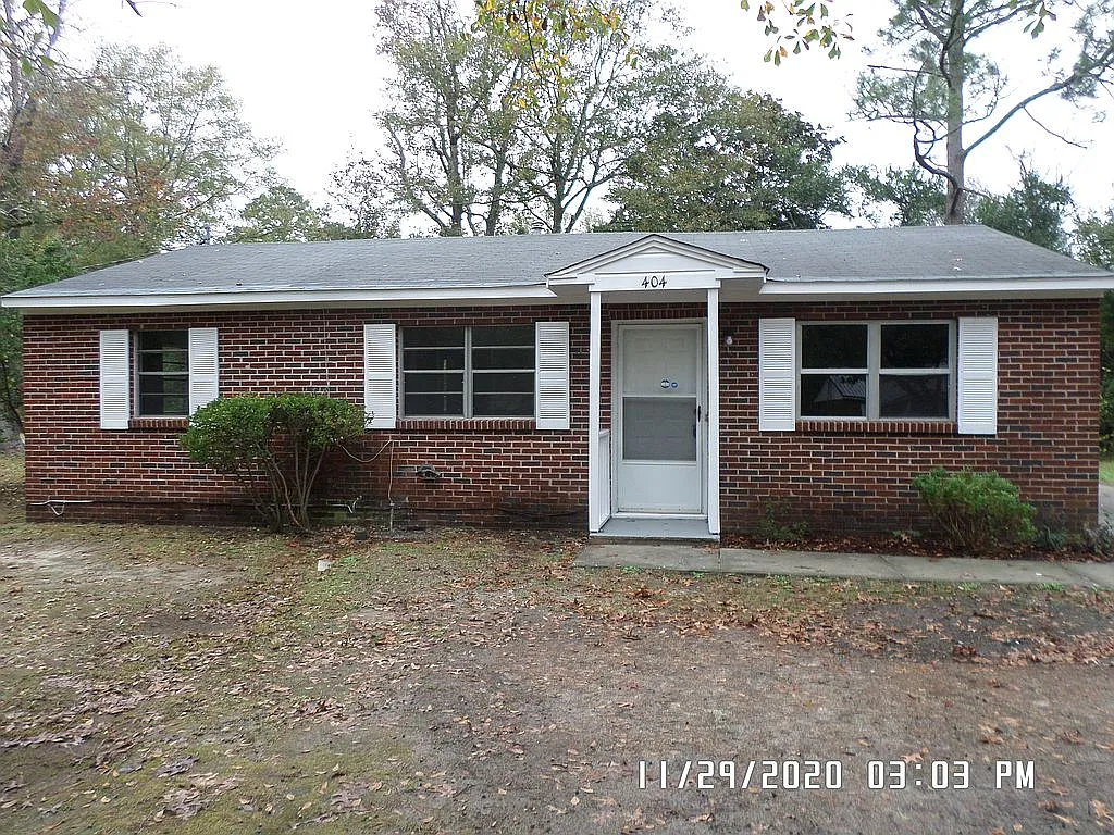 404 Madrid St photo 1