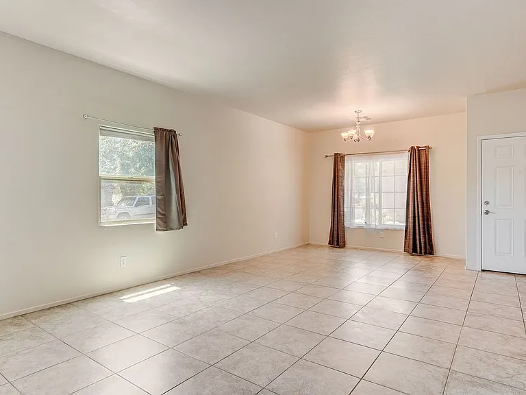 9522 Vega Carpio Ave — Photo 14