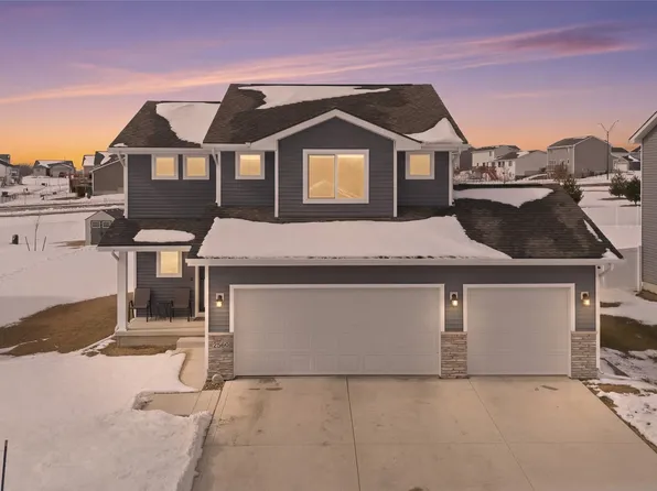 2202 26th Ave SW, Altoona, IA 50009