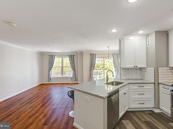 2nd image of 12811 Fair Briar Ln