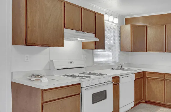 Woodland Park Apartments — Photo 20