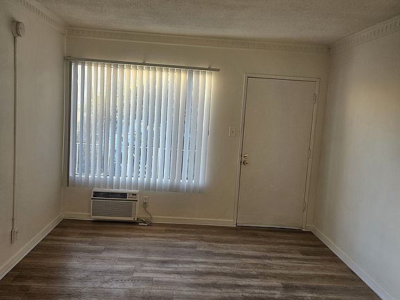 2nd image of 1220 Cole Pl APT 7