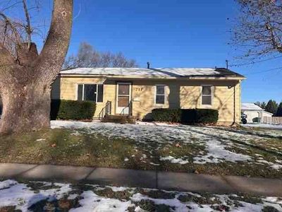 711 4th St SE, Altoona, IA, 50009