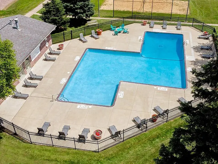 The Gates of Rochester Features Two Outdoor Pools!