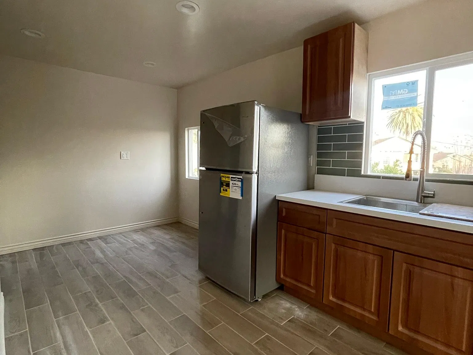 2 bed, 700 sqft, $2,599 — Photo 4
