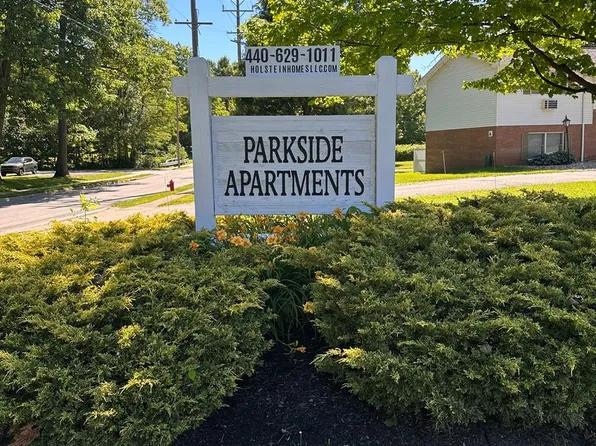 Parkside Apartments, 15741 Grove St #10, Middlefield, OH 44062