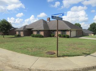100 Kenswick St, Henderson, TX 75654