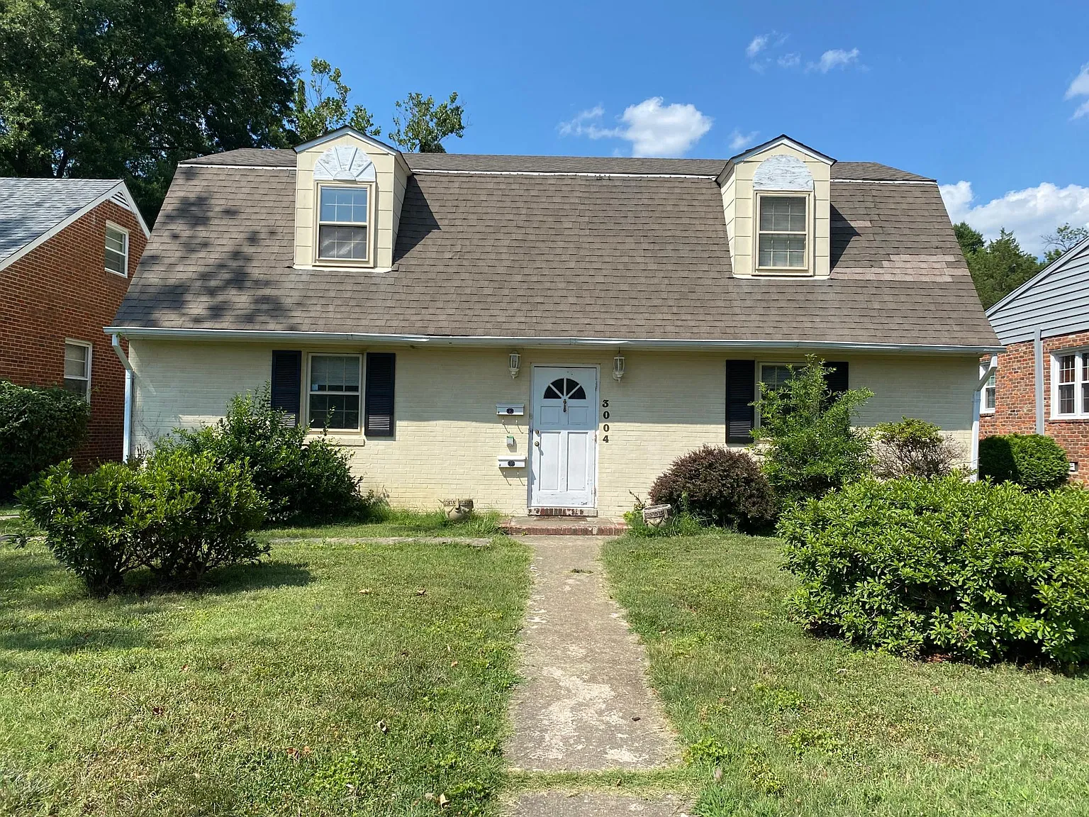 2 bed, 926 sqft, $1,950 — Photo 1