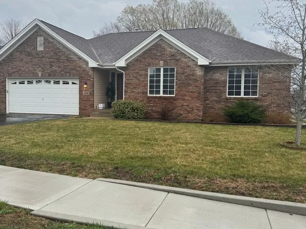 198 Trent Ln, Loves Park, IL 61111