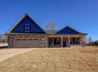 155 Floyd Meadow Dr, Inman, SC 29349