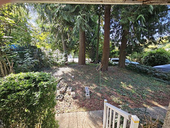 4th image of 4505 Marine Dr