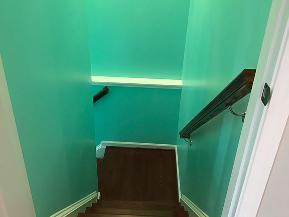 3rd image of 3375 Beechcliff Dr