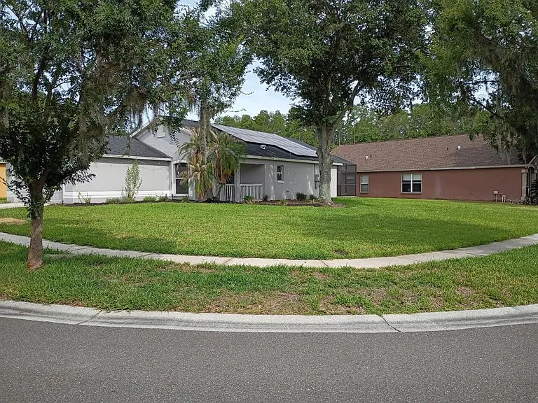 30936 Burleigh Dr — Photo 2