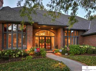 13426 Parker Cir, Omaha, NE 68154