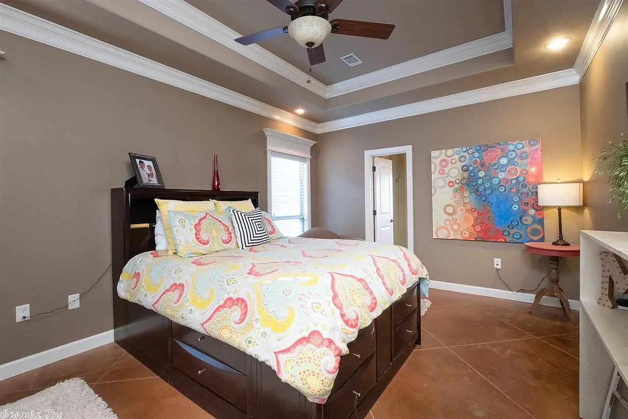 21 Kanis Creek Pl — Photo 1