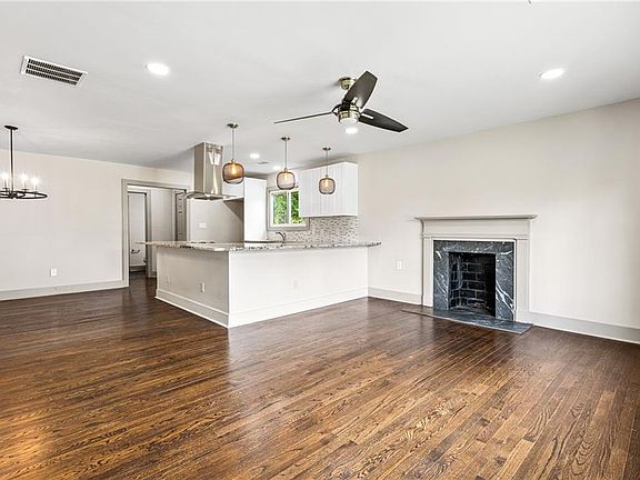 5th image of 664 Florence Pl NW