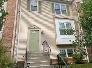 4 Narrowleaf Ct, Gaithersburg, MD 20878