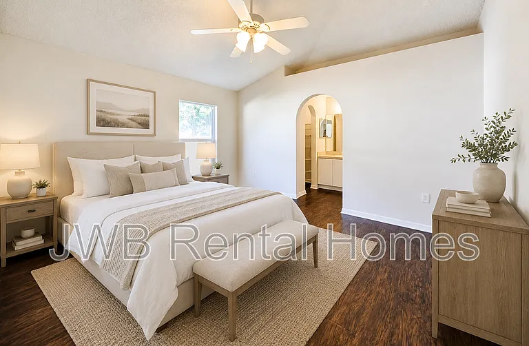 8227 Oak Crossing Dr W — Photo 9
