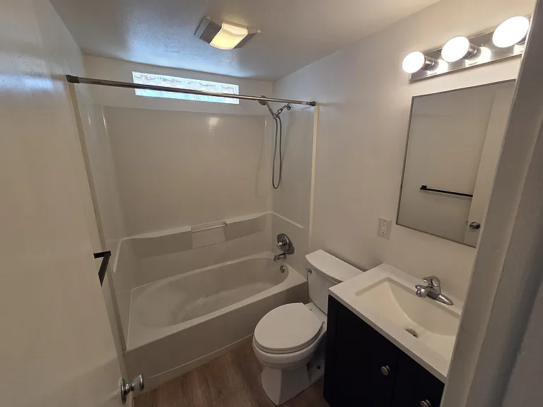 1882 S Garfield St #1882 — Photo 8