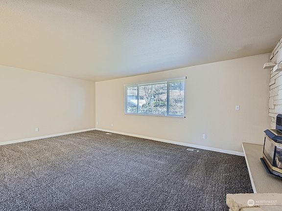 2nd image of 18709 84th Street E