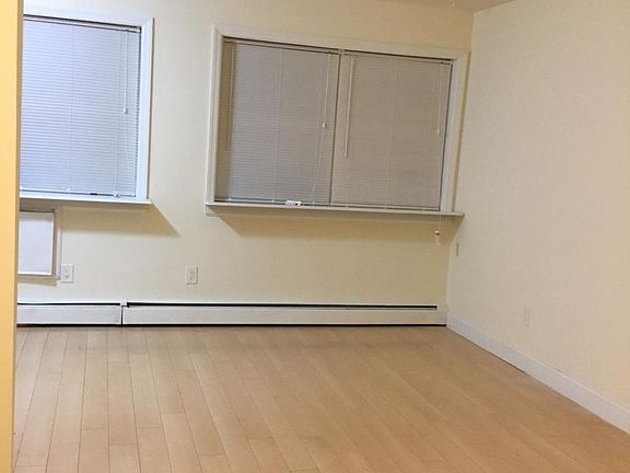 Living room/ dinette